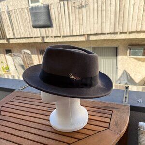 Hats In The Belfry Dark Brown Fedora Hat Size M Wool & Polyester Blend With Blac